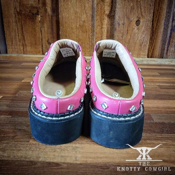Pink Roper Ostrich Bling Clogs - Picture 3 of 3
